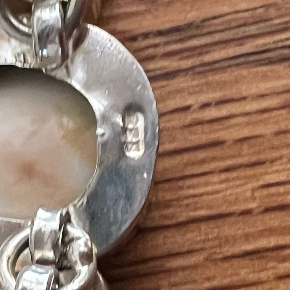 Sterling Silver Shiva Eye Shells, Garnet & Peridot Statement Bracelet - Picture 4 of 6